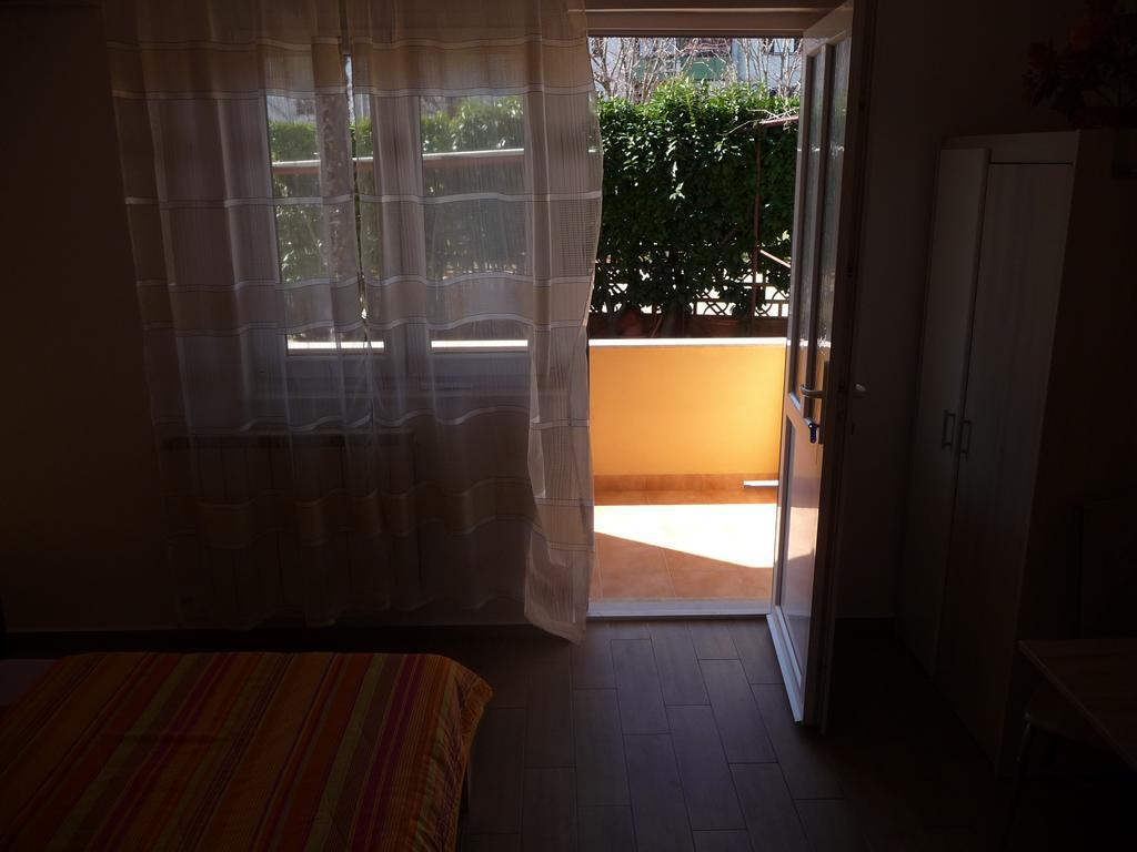 Apartments & Rooms Milka อูมัค ภายนอก รูปภาพ
