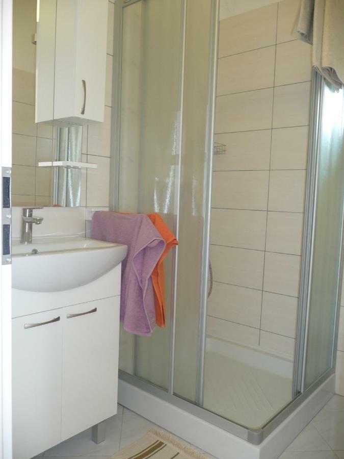 Apartments & Rooms Milka อูมัค ภายนอก รูปภาพ